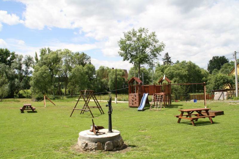 Karpnicka Struga W Dolinie Pałaców i Ogrodów Jelenia Góra Exterior foto